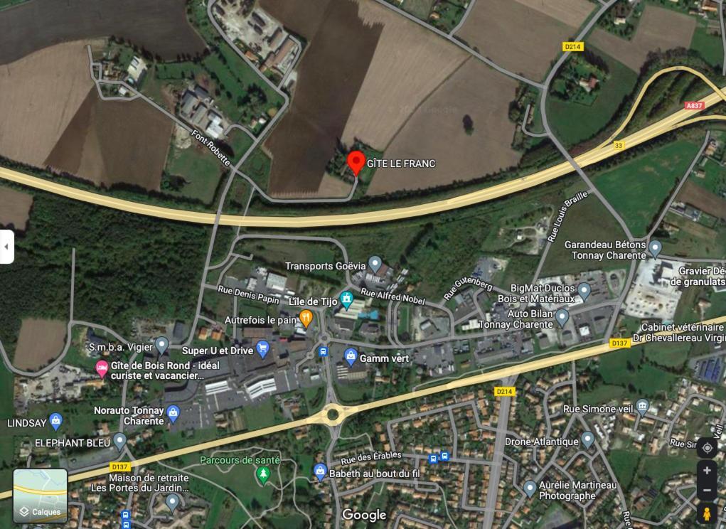Le Grand Franc Gite Cosy Proche Tous Commerces Tonnay-Charente Zewnętrze zdjęcie